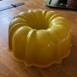 Vintage Nordic Ware Bundt Pan